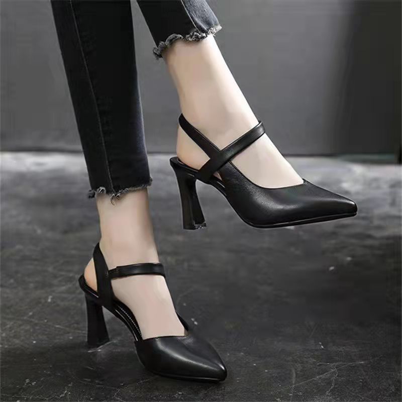 【35-40】 Divatos női sarkú cipők