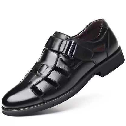 👞  Nyári férfi bőr szandál puha, légáteresztő alsó lyukas bőrcipő lábujjtáska bőrcipő