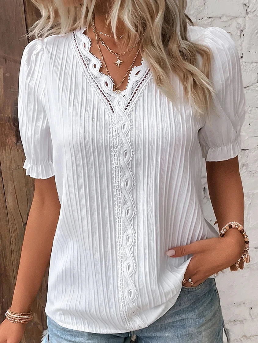 💞【50% kedvezmény】【S-5XL méretek】Új pamutvászon csipkés V-nyakú póló