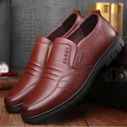 【50% OFF🔥7 napon belül kézbesítjük🔥】🏆👞【39-44】2026 Férfi alkalmi üzleti bőrcipő, puha talppal, csúszásmentes