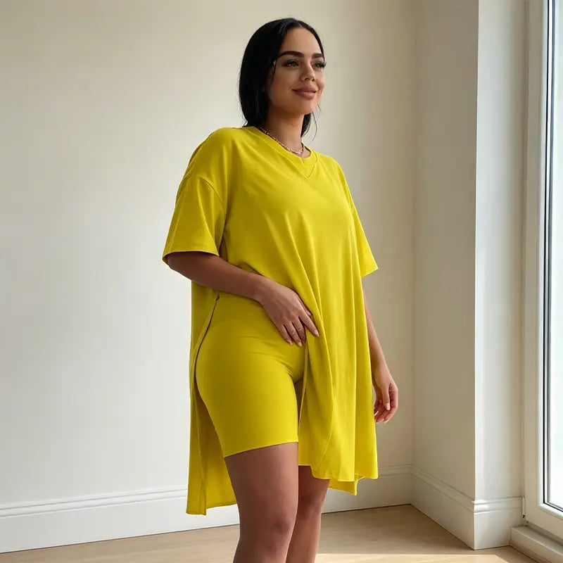 Női kétrészes nyári szett plus size nőknek, hosszú póló oldalsó hasítékkal és rövidnadrág, puha, rugalmas és lélegző anyagból