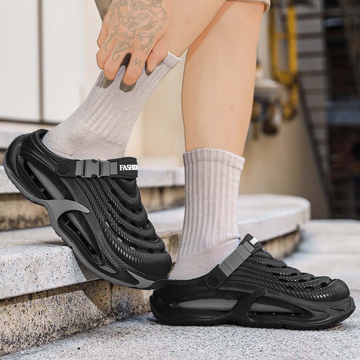 👟 50% KEDVEZMÉNY 🌬️ 2 az 1-ben univerzális férfiszandál – Vastag EVA talp, csúszásmentes, extra könnyű és légáteresztő 🏃‍♂️