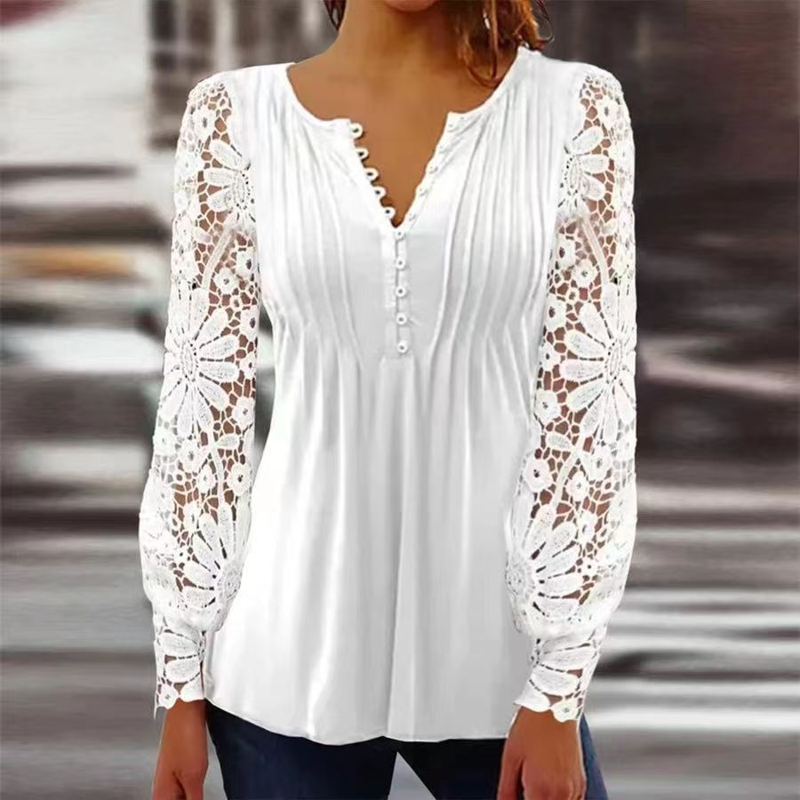 🎁 [Időben korlátozott ajánlat] [S-5XL] 🔥 Stílusos csipke felső prémium selyemhatású anyagból és elegáns V-nyakkal, kivágott csipke részletekkel.