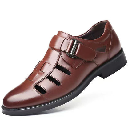 👞  Nyári férfi bőr szandál puha, légáteresztő alsó lyukas bőrcipő lábujjtáska bőrcipő